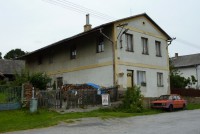 /album/fotogalerie-muzeum-papirovych-betlemu-v-zabrdi-u-husince/muzeum-sidli-v-tehle-velike-sumavske-chalupe-jpg/